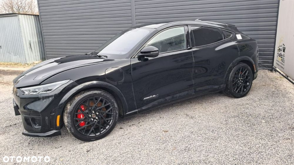 Ford Mustang Mach-E - 5