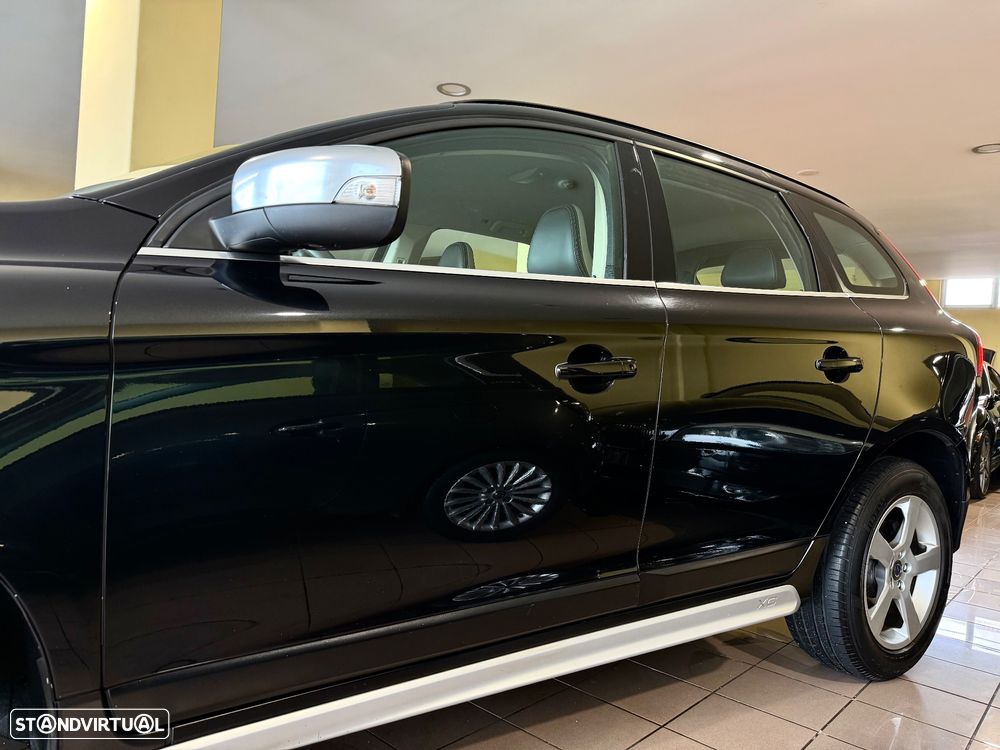 Volvo XC 60 2.0 D3 Drive R-Design - 21