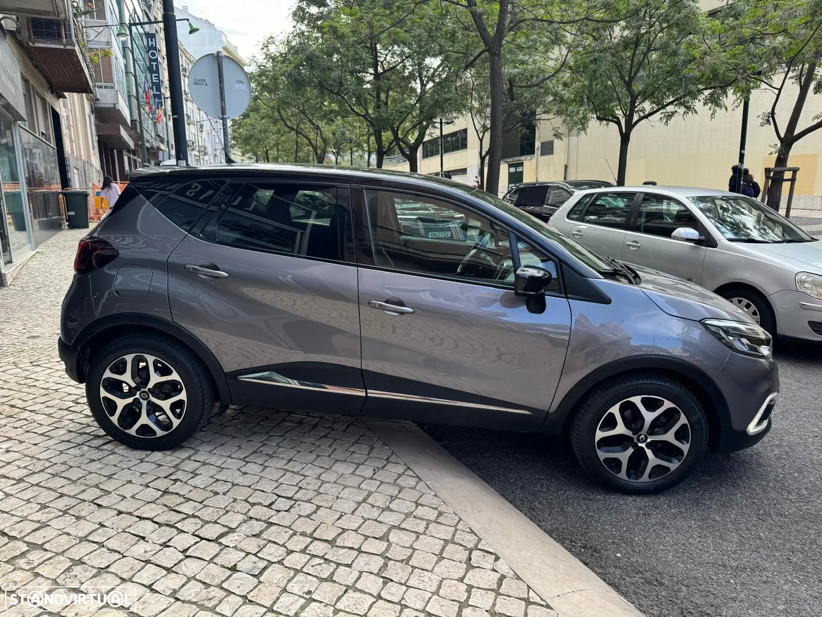 Renault Captur 1.5 dCi Exclusive EDC - 7