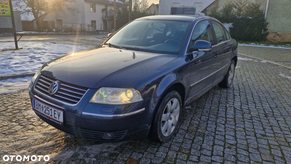Volkswagen Passat 1.9 TDI Exclusive - 4