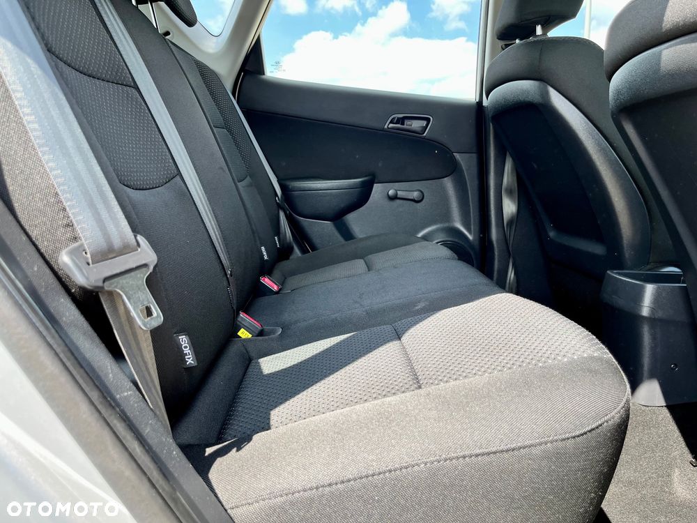 Hyundai i30 1.4 Blue Comfort - 13