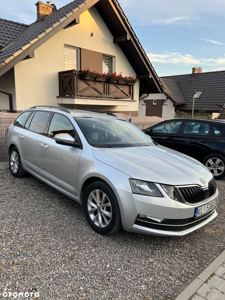 Skoda Octavia - 2