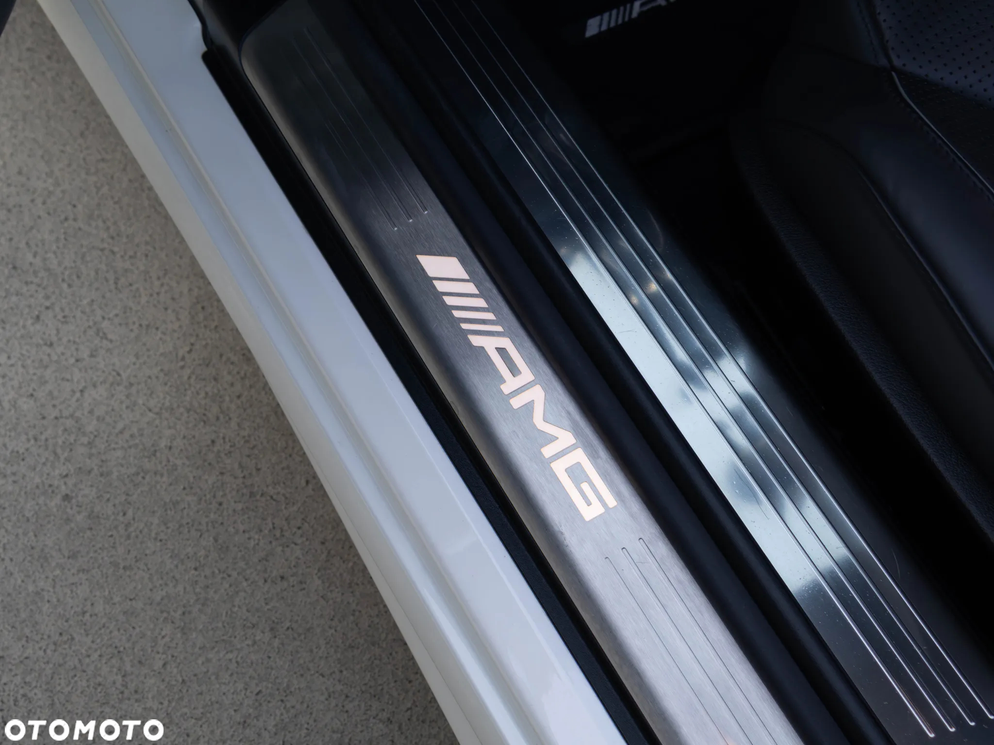 Mercedes-Benz SL 63 AMG - 23
