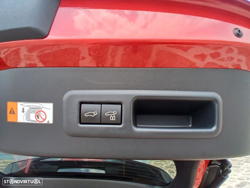 Lexus LBX Emotion - 13