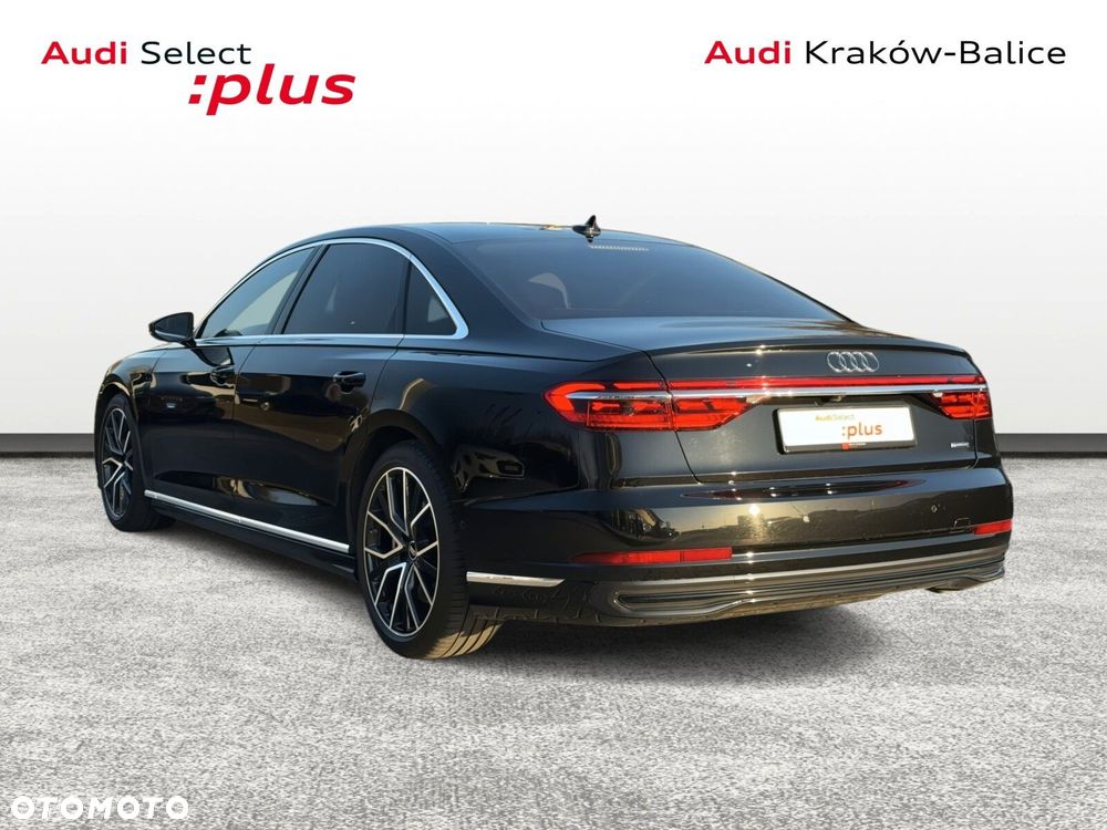 Audi A8 - 4