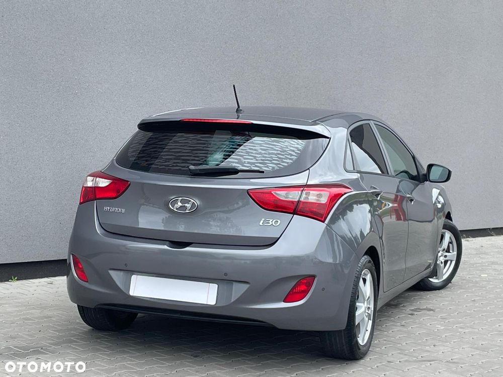 Hyundai i30 i30cw 1.4 UEFA EURO 2012 Edition - 9
