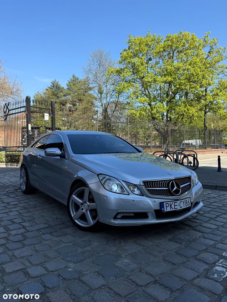 Mercedes-Benz Klasa E 250 CGI BlueEffICIENCY - 4