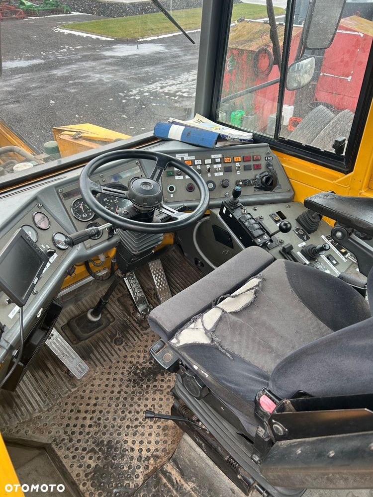 Volvo A25C - 15