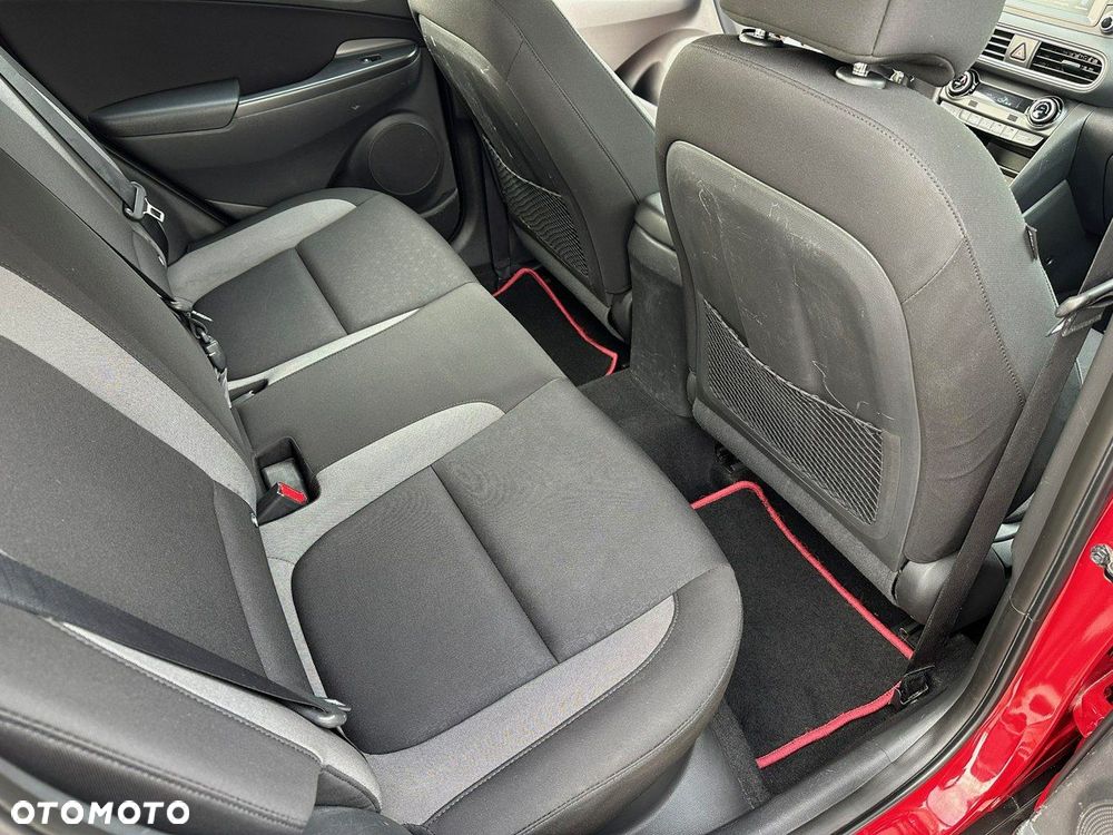 Hyundai Kona - 12