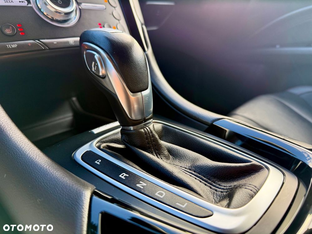 Ford Mondeo - 23