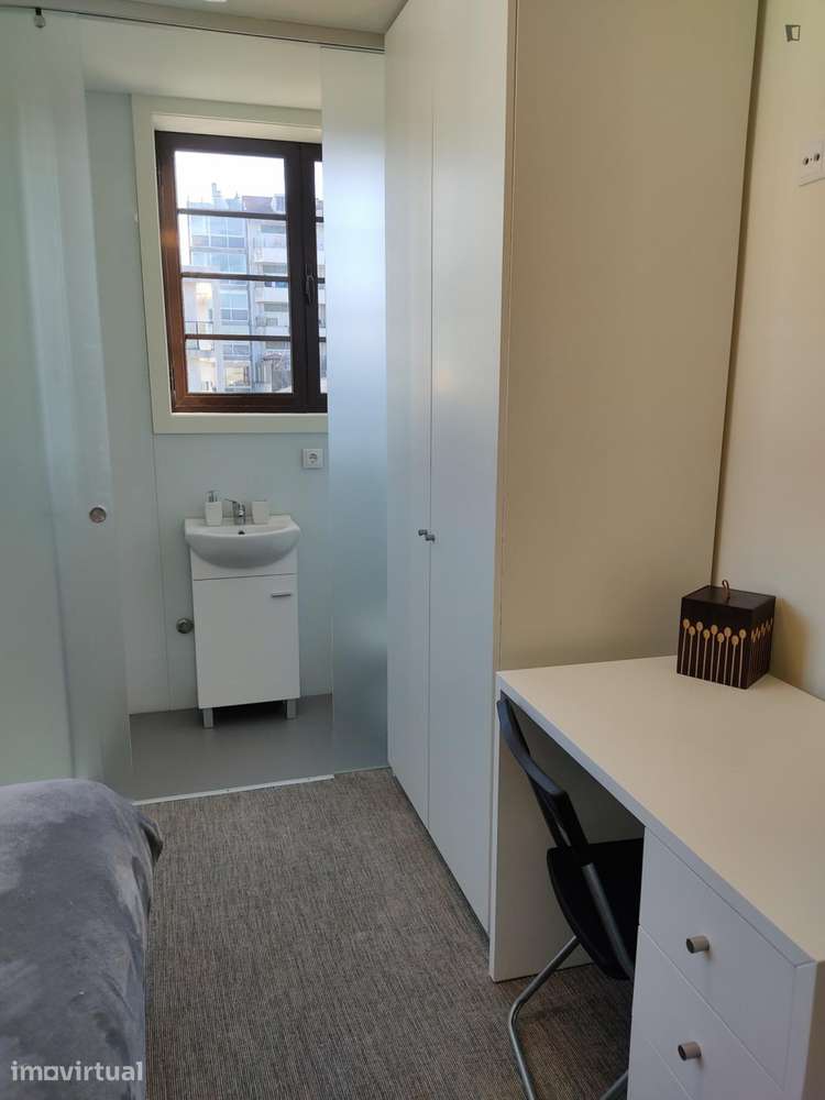Quarto - localizado em Paranhos Porto - Grande imagem: 5/21