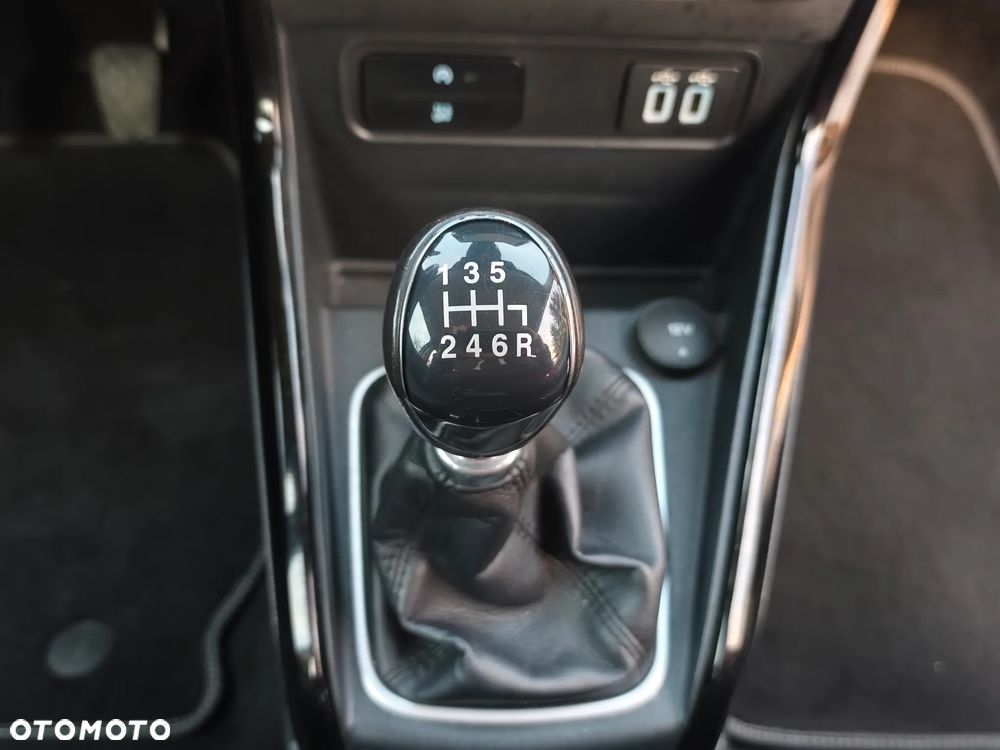 Ford EcoSport 1.0 EcoBoost TITANIUM - 27