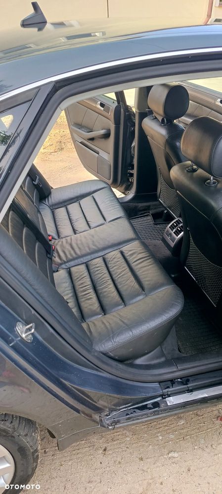 Audi A6 - 6
