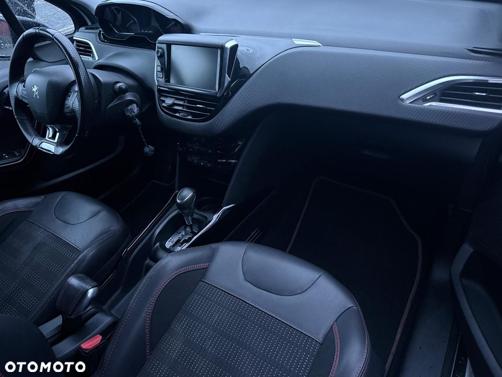 Peugeot 2008 PureTech 110 Stop&Start EAT6 GT-Line Edition - 10