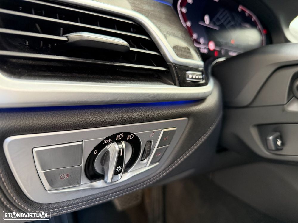 BMW 730 d Auto - 23