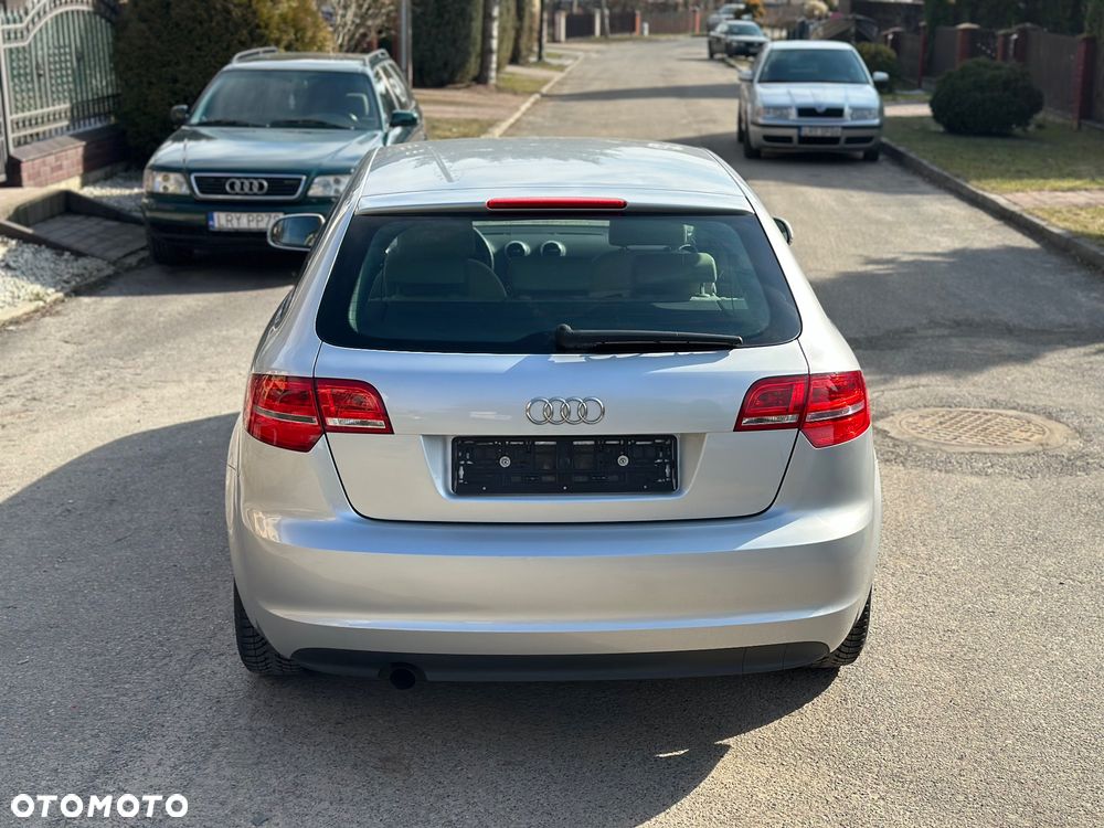 Audi A3 Sportback 1.6 TDI Ambiente - 7