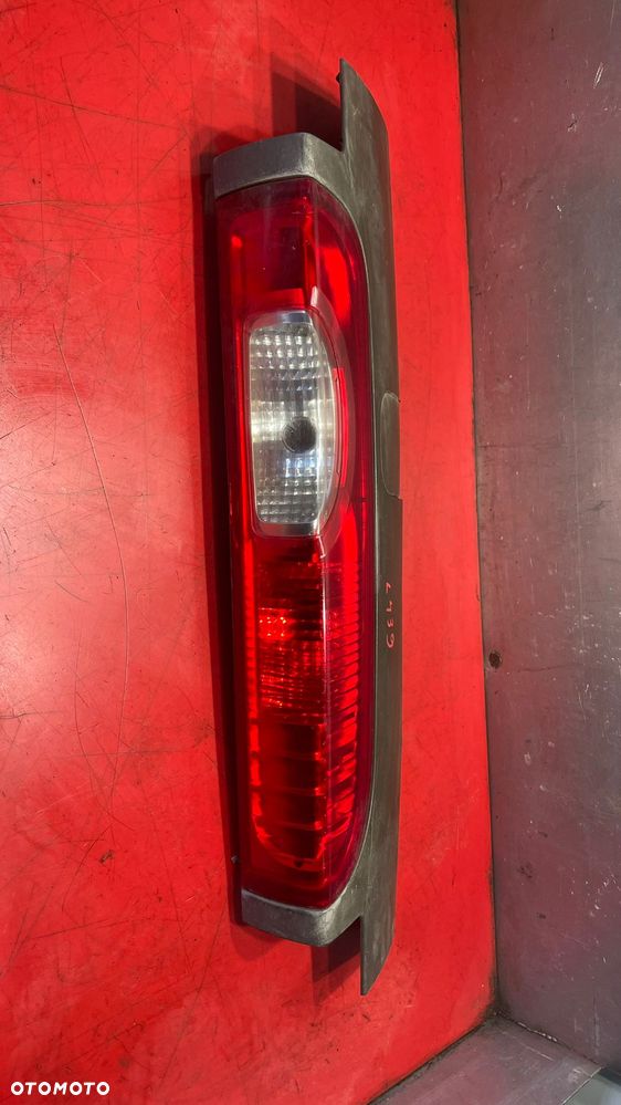 Lampa tył lewa Vivaro Trafic - 2