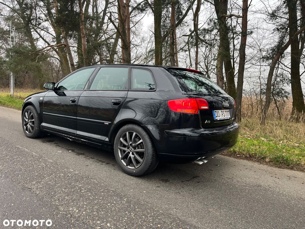 Audi A3 Sportback 2.0 TDI DPF S line Sportpaket plus - 3