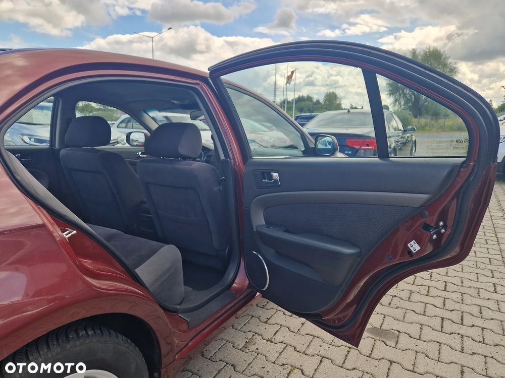 Chevrolet Epica 2.0 D LS - 26