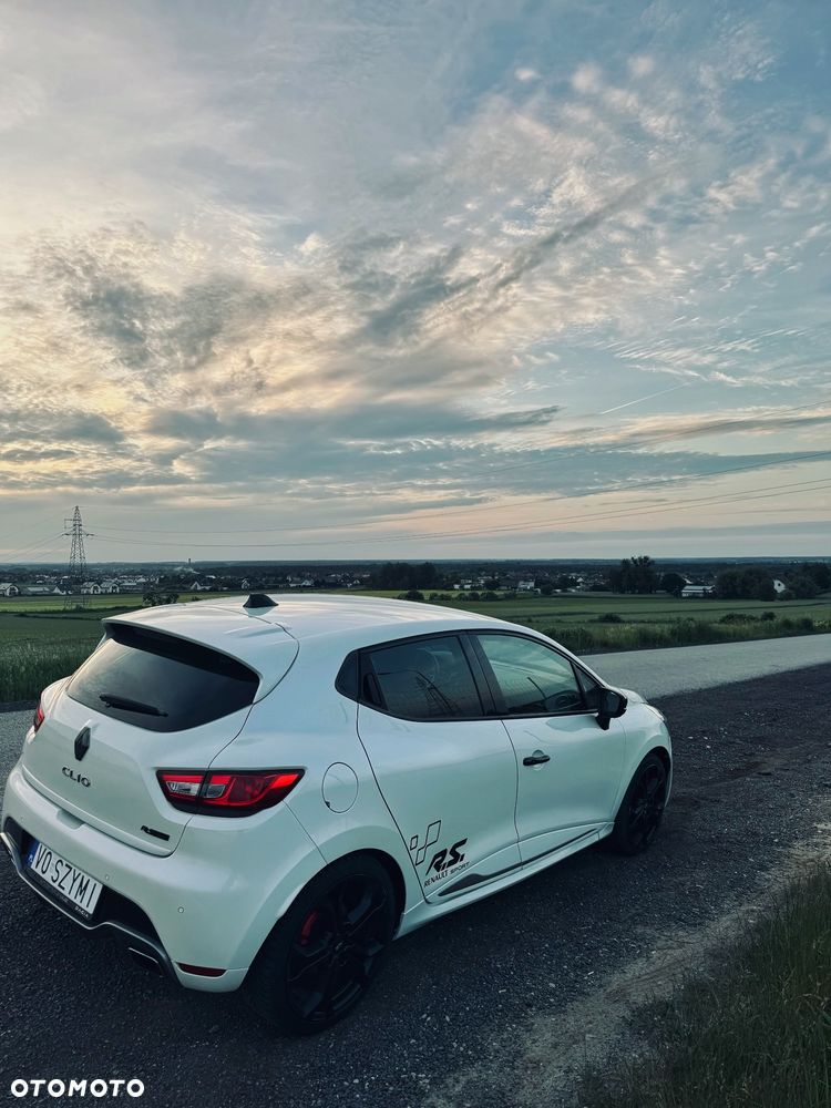 Renault Clio 1.6 R.S 200 EDC - 12