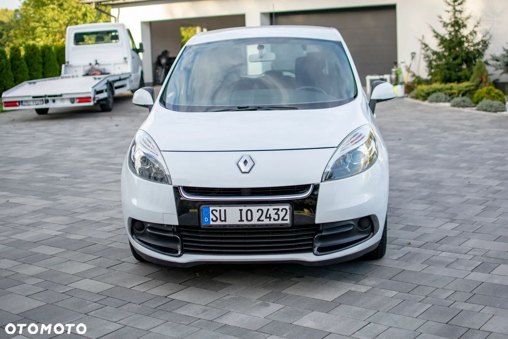 Renault Scenic - 32