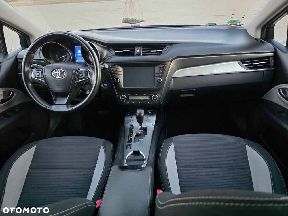 Toyota Avensis Touring Sports 1.8 Multidrive S Comfort - 21