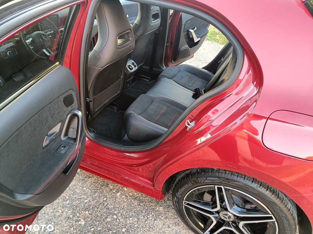 Mercedes-Benz Klasa A 200 AMG Line 7G-DCT - 24