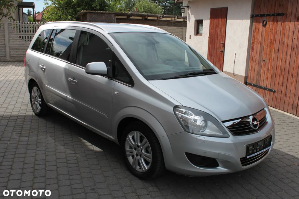Opel Zafira - 8