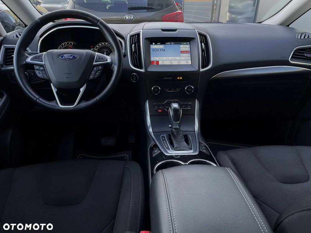 Ford S-Max 2.0 EcoBoost Titanium - 35