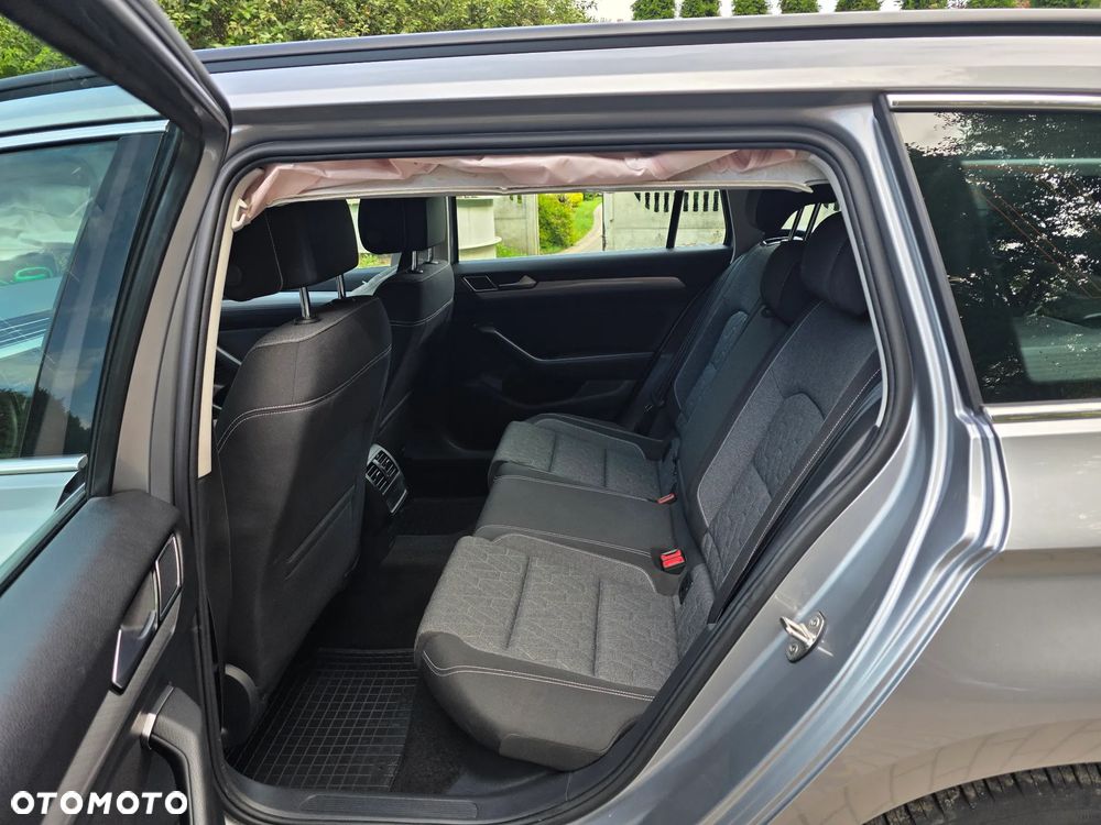 Volkswagen Passat 1.5 TSI EVO Business DSG - 12