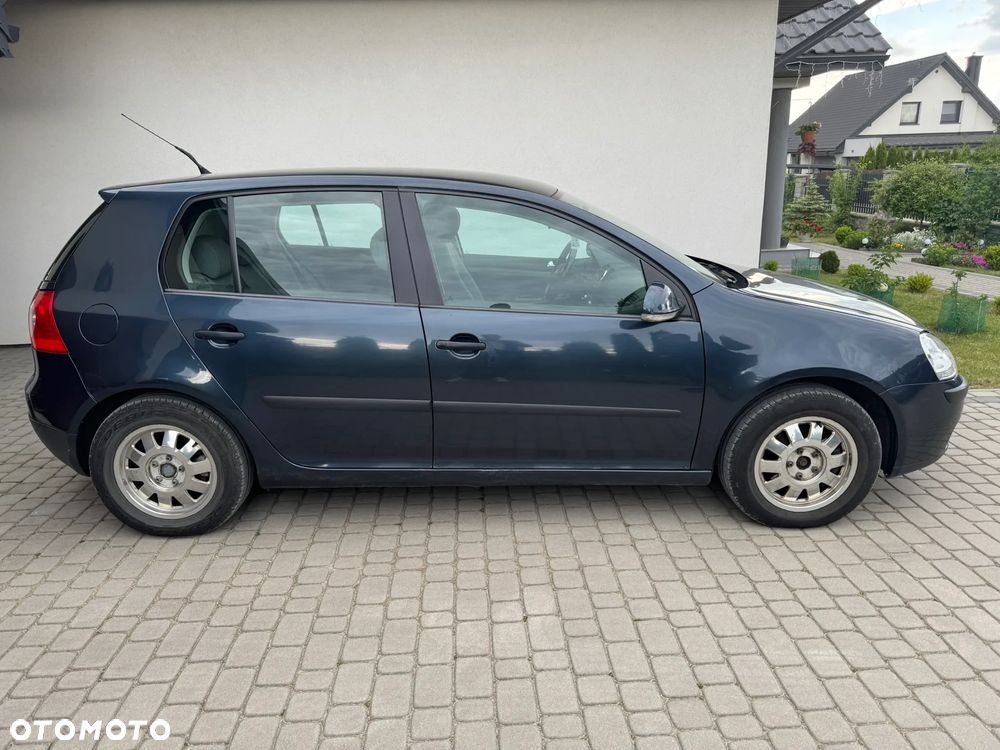 Volkswagen Golf 1.4 FSI Comfortline - 2