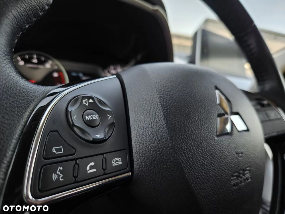 Mitsubishi Eclipse Cross - 37