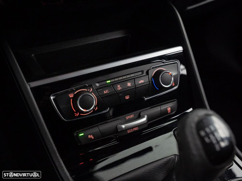 BMW 216 Active Tourer d - 23