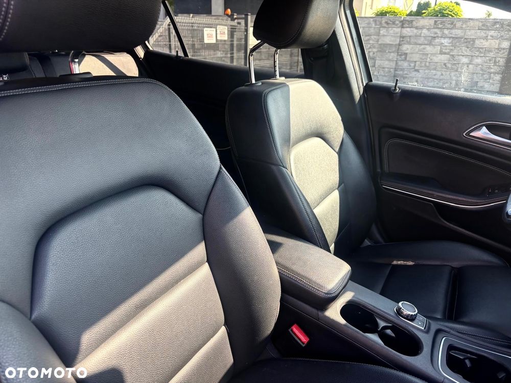Mercedes-Benz GLA 250 4-Matic - 11