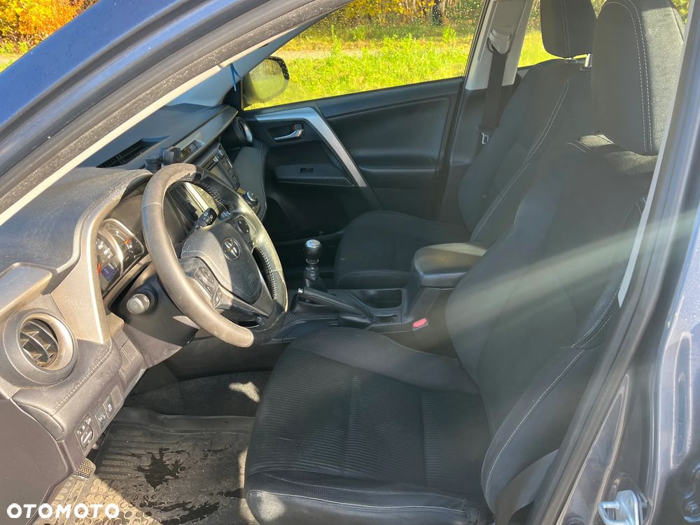 Toyota RAV4 - 9