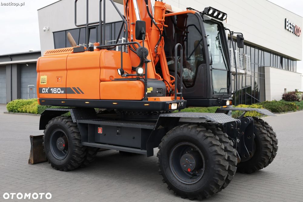 Doosan DX160W-3 - 2