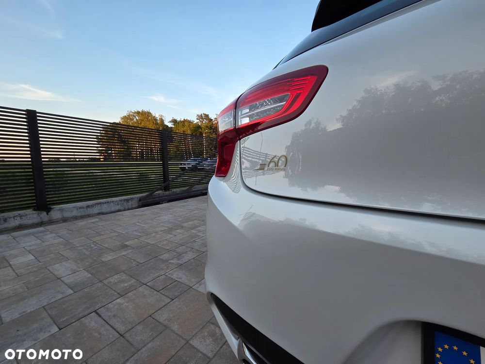 DS Automobiles DS 5 - 12