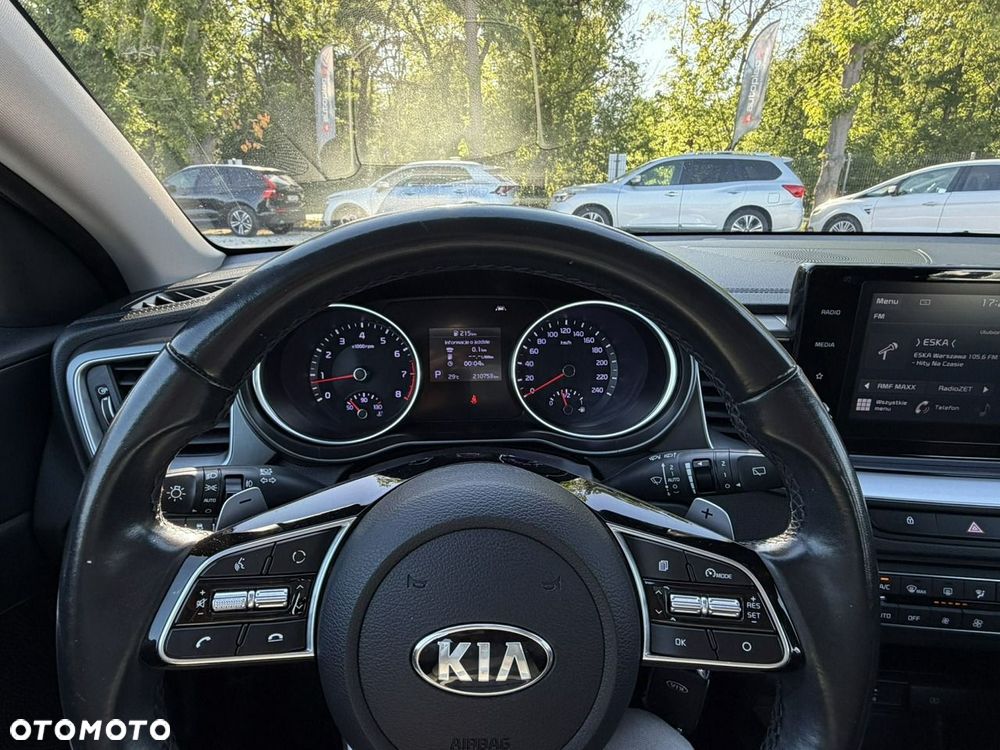 Kia Ceed 1.4 T-GDI M DCT - 20
