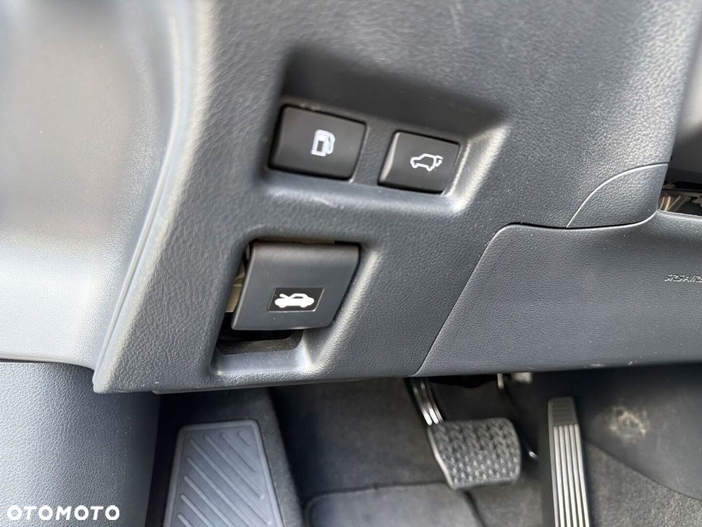 Lexus UX 300h Prestige - 22