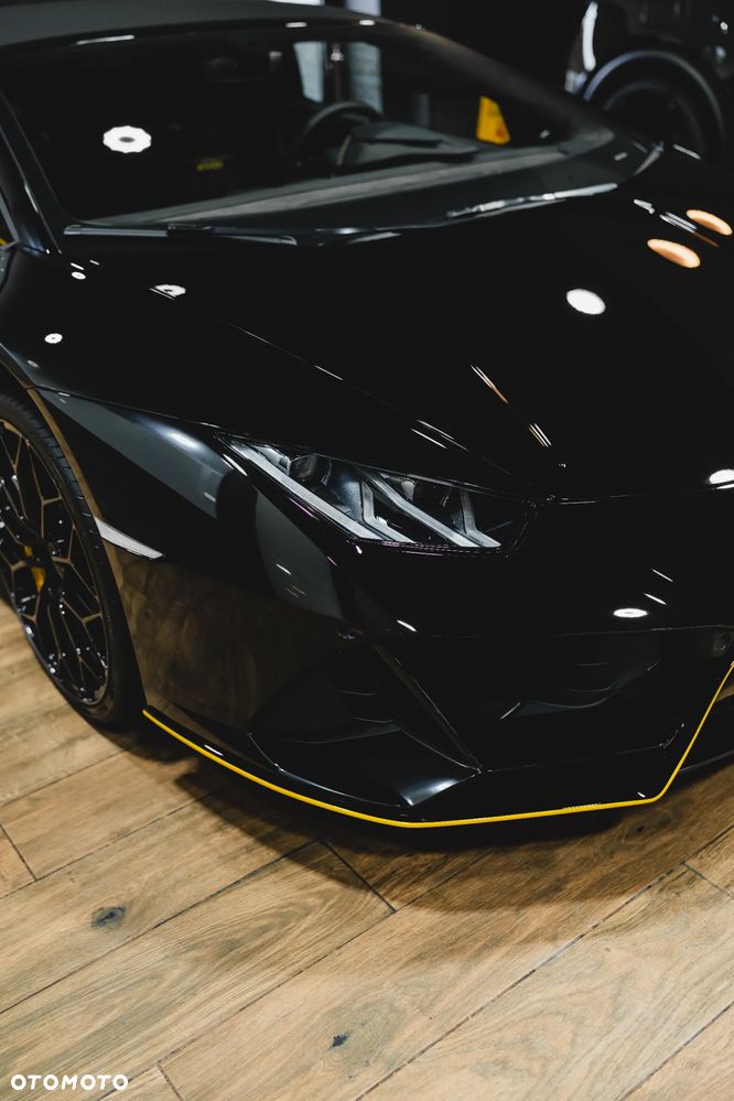 Lamborghini Huracan - 16