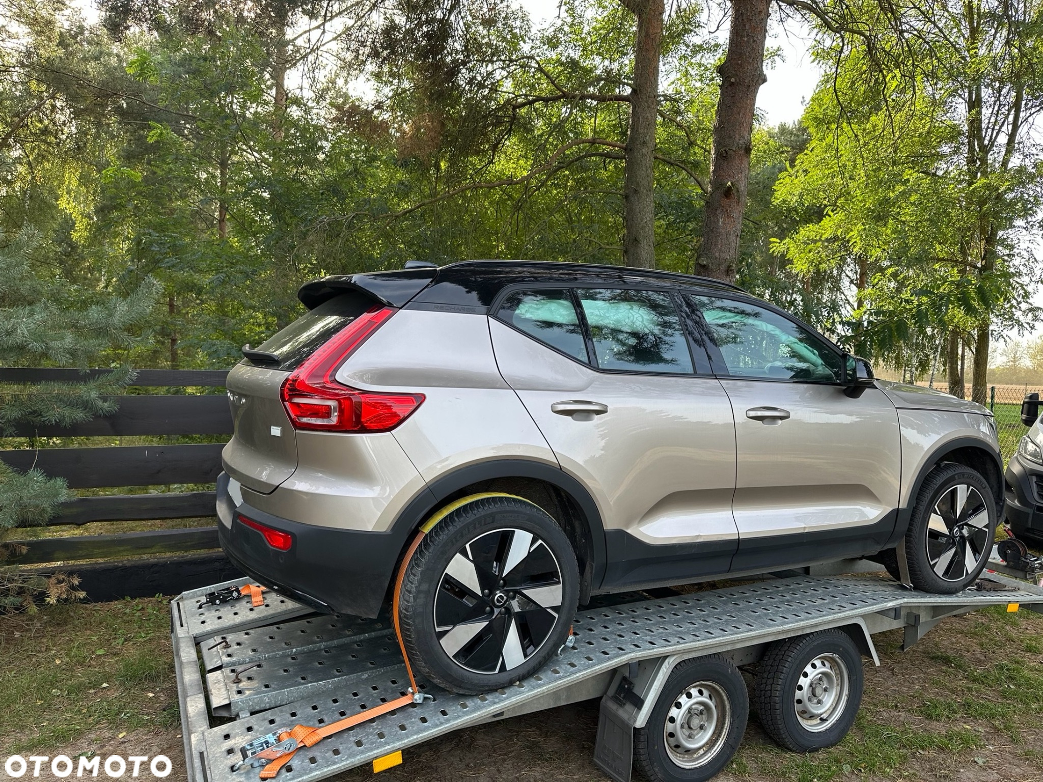 Volvo XC 40 Recharge 82 kWh Single M Extended Range RWD Plus - 4