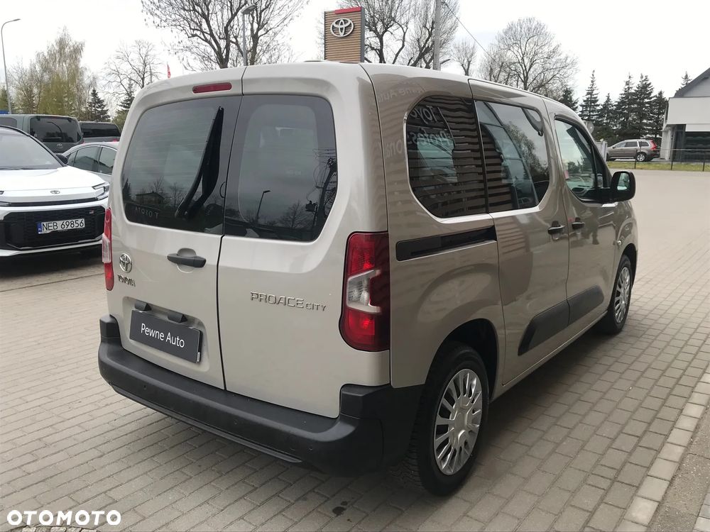 Toyota Proace City Verso 1.5 D-4D Business - 10