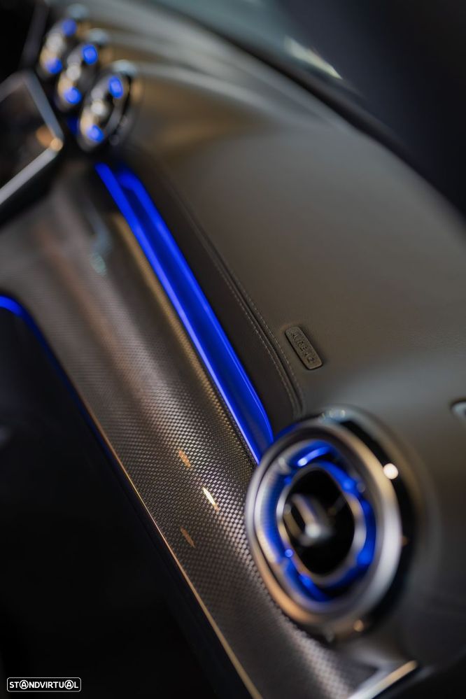 Mercedes-Benz C 300 e AMG Line - 30