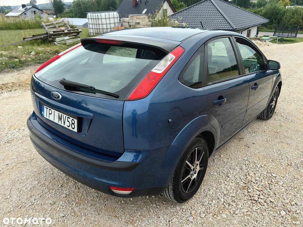 Ford Focus 1.6 Ambiente - 9