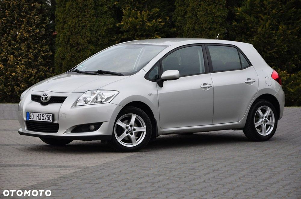 Toyota Auris - 4