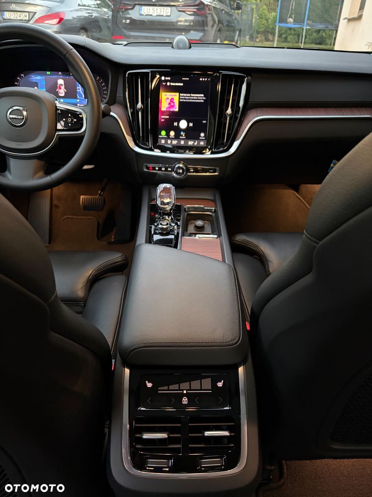 Volvo S60 B5 B AWD Ultimate Dark - 27