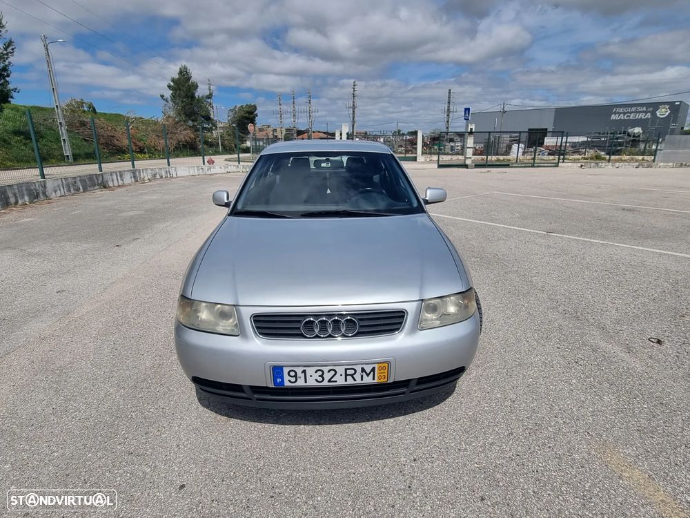 Audi A3 1.9 TDI Attraction - 2