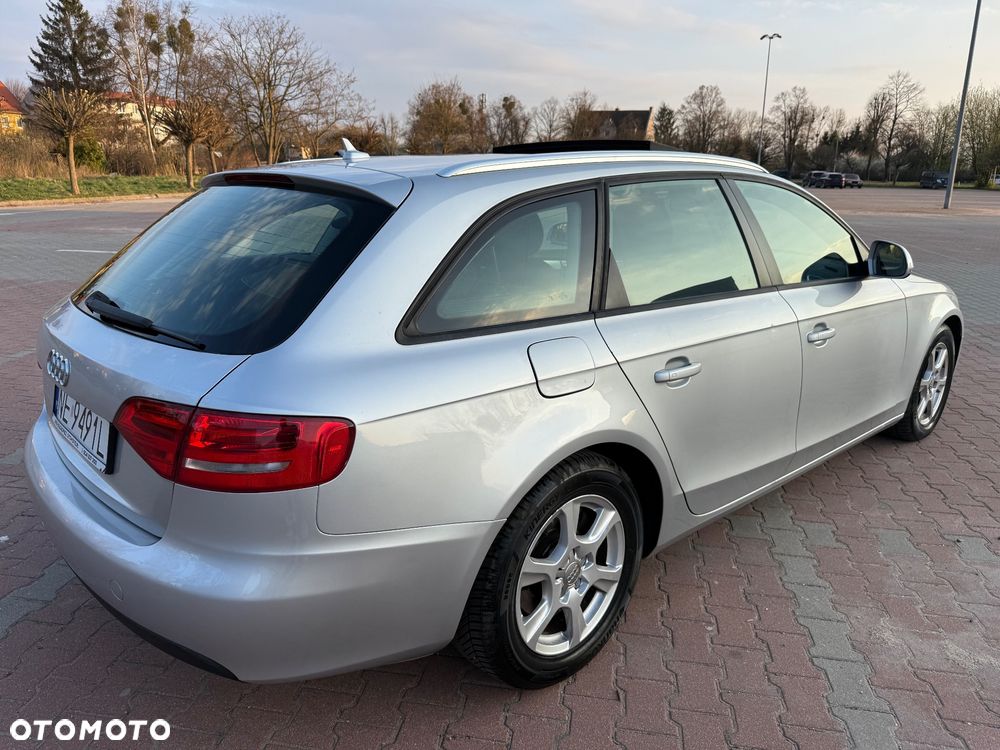Audi A4 Avant - 22