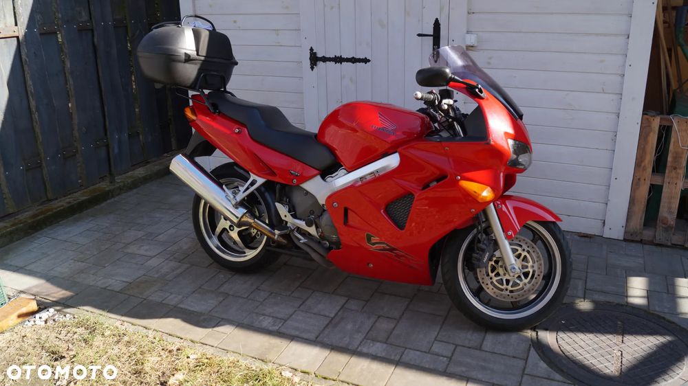 Honda VFR - 1