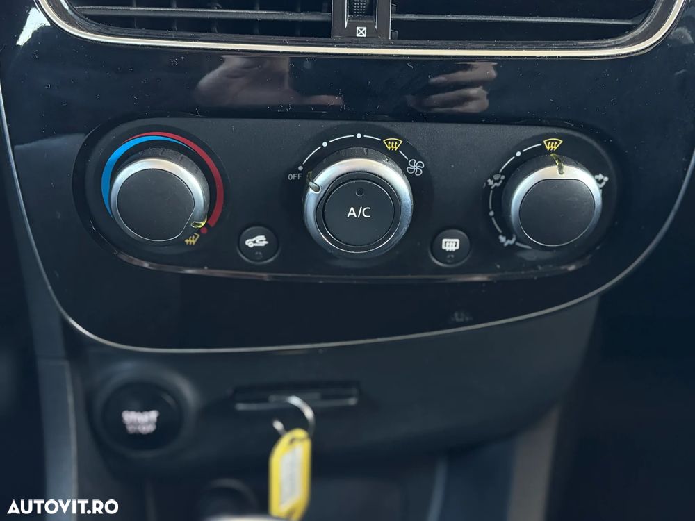 Renault Clio TCe Life - 23